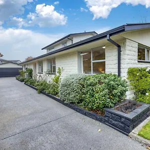 The Airport House , Christchurch Nuova Zelanda